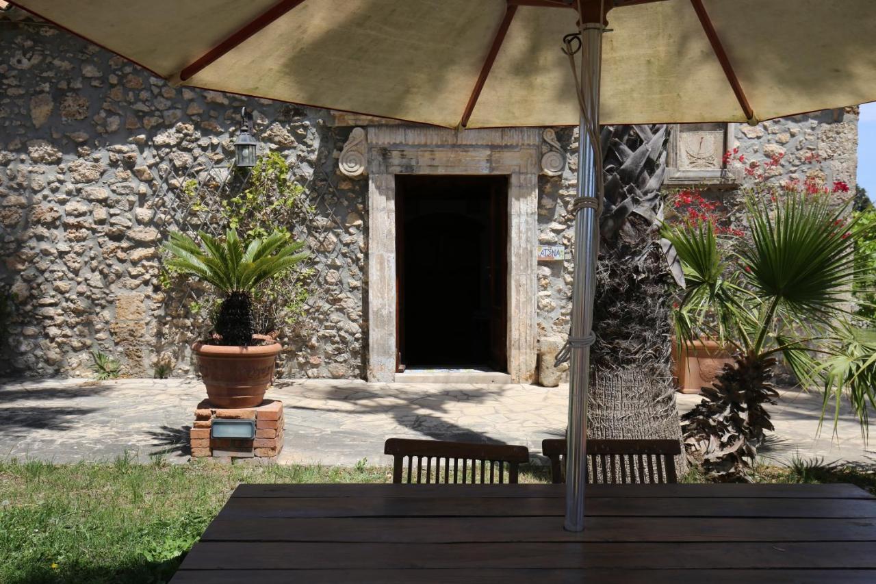 Villa Dei Papiri Fonte Ciane Syracuse Bagian luar foto